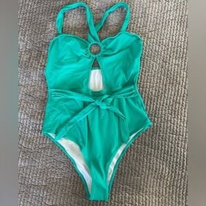 CUPSHE -Green One-Piece Swimsuit with Ring Detail -sz XL